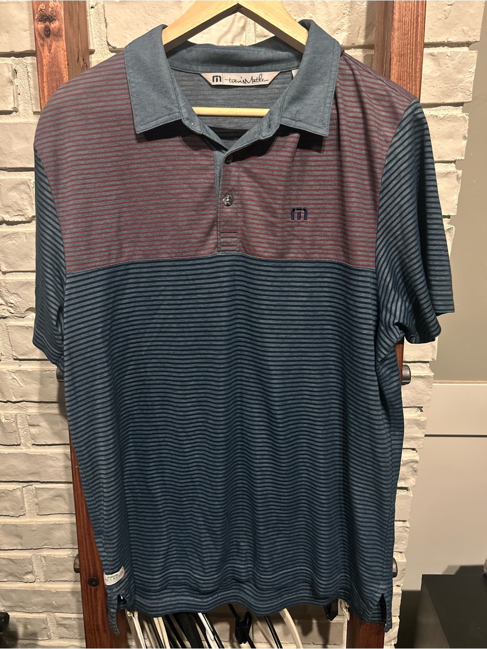 Travis Mathew Polo Shirt Mens Size Large Blue Striped Golf Polo